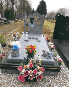 nouveau cimetiere et des fleurs